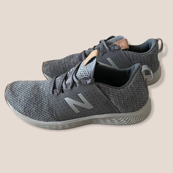 New Balance Women’s Fresh Foam Running Shoe 5 - Picture 4 of 6